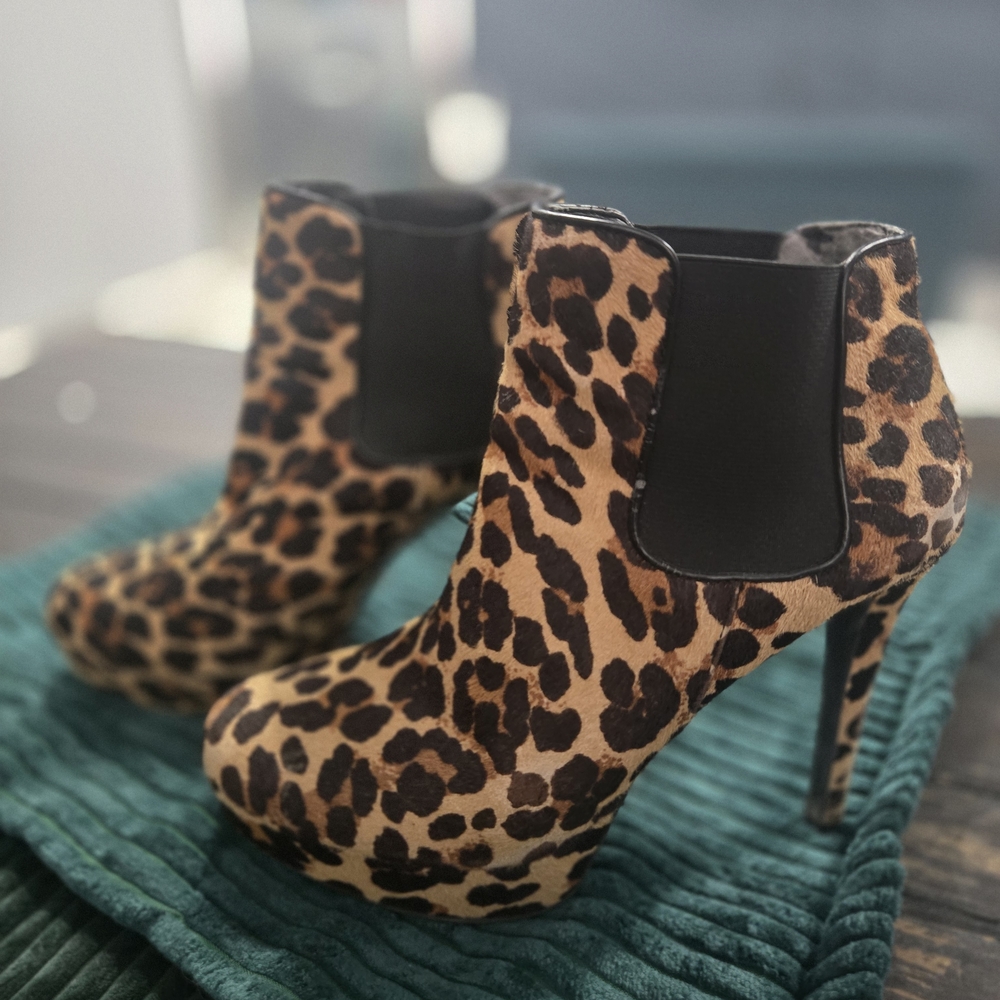 Gianni Bini Leopard Print Heeled Boots